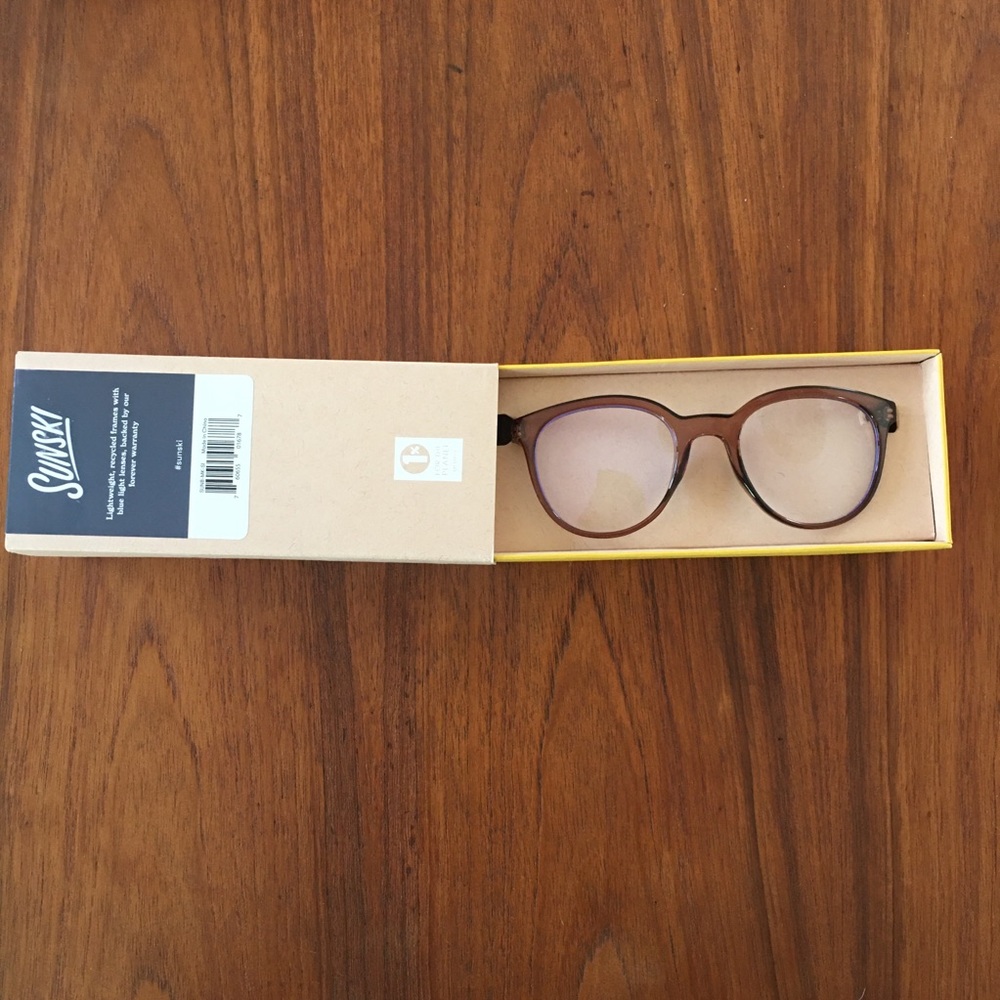 New in box Sunski blue light glasses